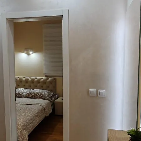 Royal Lux * 베오그라드